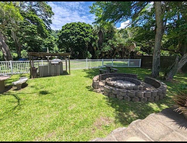 2 BEDROOM APARTMENT FOR SALE IN RENNIES BEACH